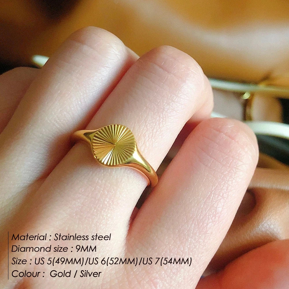 Wave Signet Ring