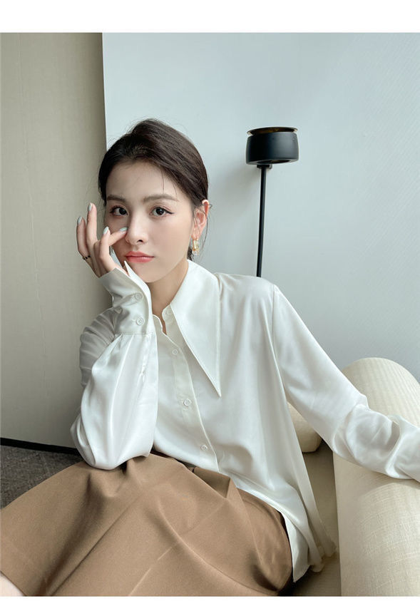 Pointed-Collar White Blouse