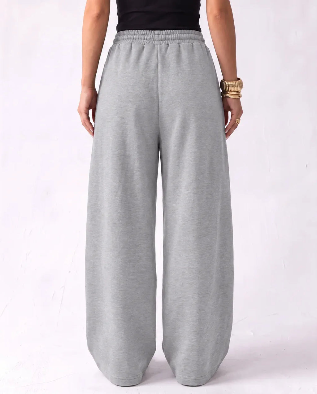 Pleated Wide-Leg Trouser